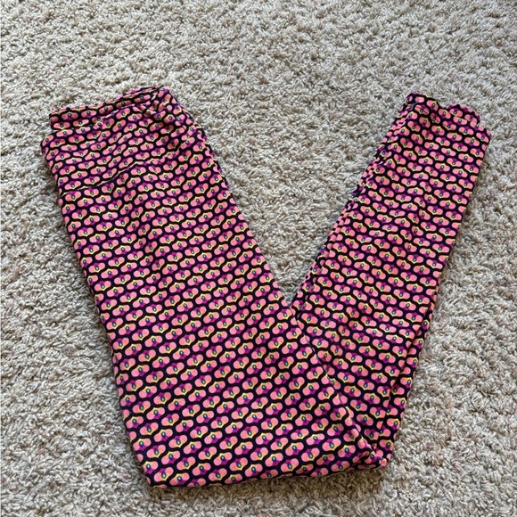 LuLaRoe Pants - LuLaRoe High-Waisted Stretch Patterned Pink Leggings Women’s One Size Cozycore